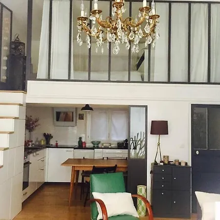 Atypique Apartment Paris